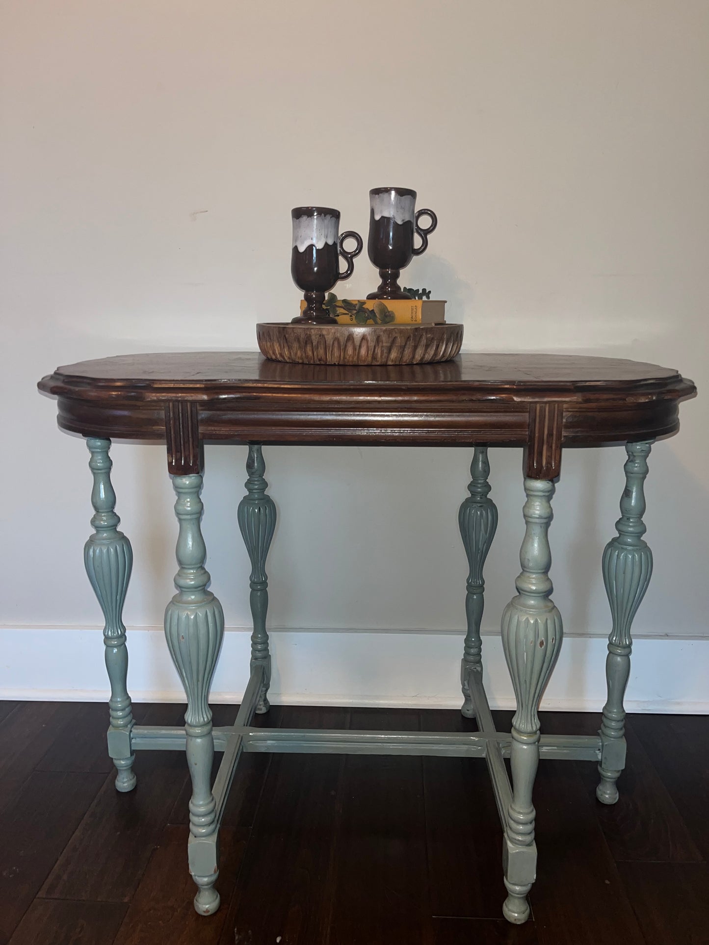 Accent Table